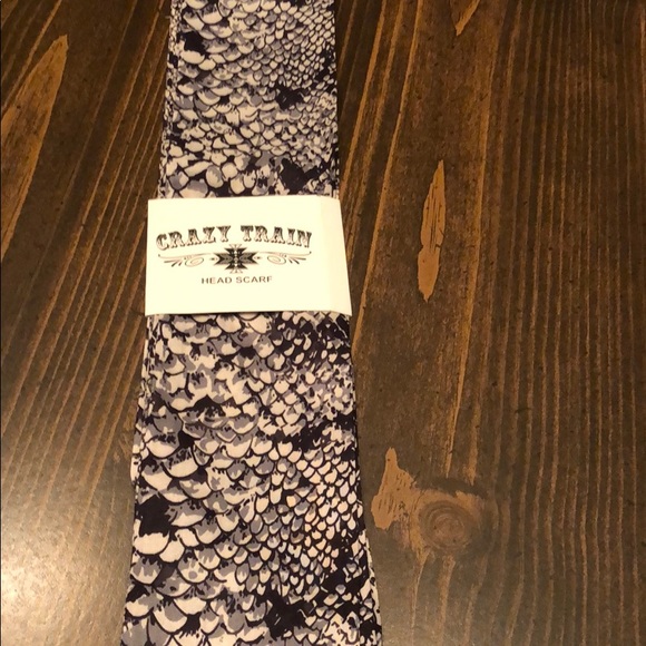 Python head scarf - Picture 2 of 2